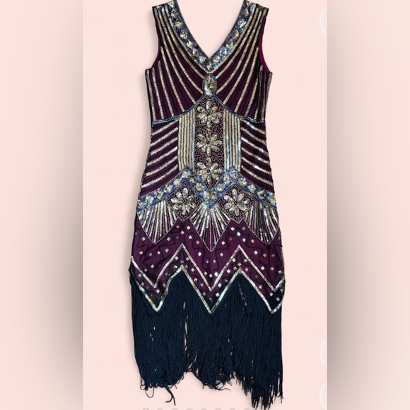 BABEYOND Plum and Gold Sequined Flapper Dress  with fringe hem size Medium. - Picture 1 of 9